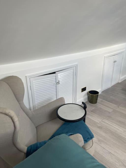 One Bedroom Duplex Apartment Located In Cowley. Oxford Exteriér fotografie