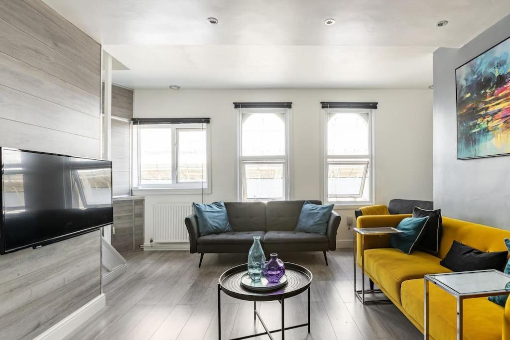 One Bedroom Duplex Apartment Located In Cowley. Oxford Exteriér fotografie